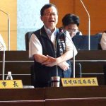 答覆議員質詢態度消極引發眾怒 中市環局長吳盛志被趕出議事堂