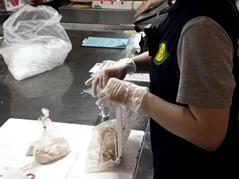 高雄攤商賣春捲134人食物中毒　攤商涉妨礙調查罰36萬送法辦