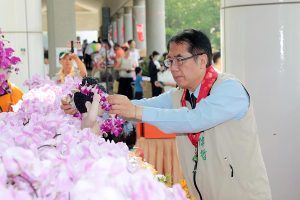 佛光山南台別院浴佛園遊會 黃偉哲祈國泰民安