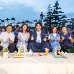 客家藍野餐音樂會 大小歌迷席地欣賞