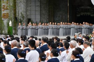 慈濟六十周年慶迎佛誕 證嚴法師勉勵感念四恩