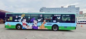 「TAB新桃園幹線」加碼8輛米奇主題公車