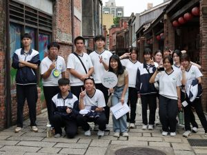 主播台開麥艋舺走讀說英文 慈大附中雙語班玩出國際行動力