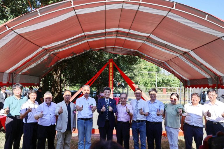 嘉大智慧化豬舍動土 啟建