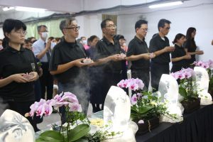 南投慈濟將浴佛台搬進收容所 撫慰移工異鄉心