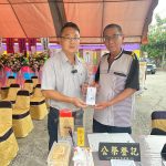 佳里警友站長陳建智募款8萬給周姓警員遺孀