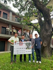 「大寮091芒果」掛牌 見證綠建築與老樹共生