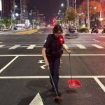 巡邏見事故碎玻璃滿地 成功警即時清理