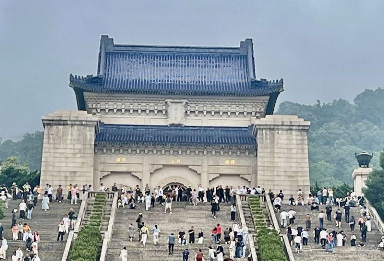 【幽湖閒話】中山陵和總統府∕李伯元