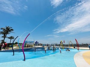 把漁港變成微型樂園　2026東石海之夏主視覺登場