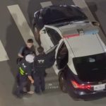 男駕車違停衝撞員警 當場被捕