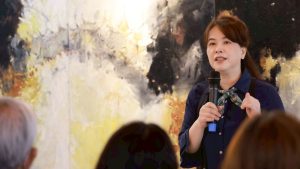 苗醫友善藝廊推丘璦珍老師創作展