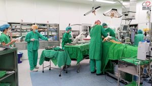 嘉基12小時腫瘤手術 跨三科精準拆彈成功