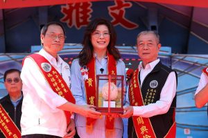 鄭麗文屏東力挺蘇清泉 推崇「有疼心、有善心、真正慈悲」