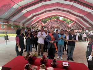 大甲文昌祠舉辦「祈求平安 金榜題名」場面熱鬧