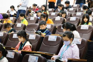 小學Keelung閱讀智慧王競賽 各校菁英齊聚一堂