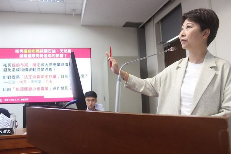 陳亭妃強力要求油氣供應無虞