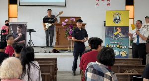 六寶警深入社區宣導反詐騙