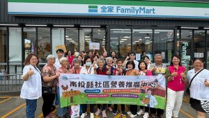 社區營養師前進超商引導民眾健康買