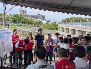 卓揆、陳其邁視察典寶溪白米滯洪池