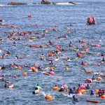外木山海上長泳登場 303隊2200名泳者參與