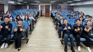 台中數位局將AI應用延伸至農業領域 助農友提升競爭力
