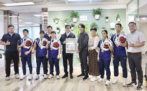 企業力挺學校體育扎根 陳其邁公開表揚