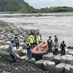 六龜濁口溪河水暴漲2工人受困沙洲 高屏消防聯手成功救援