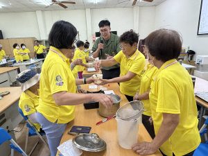 香草魔法小學堂長輩熱情參與
