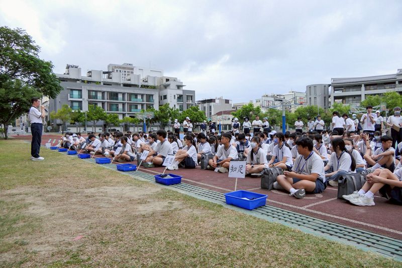 歡喜好厝邊大家鬥陣來 臺南慈中掃街活動