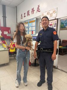 婦人車禍掛心愛犬 鼎金警暖心安置毛孩