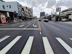 小港中安路 刨鋪與標線優化
