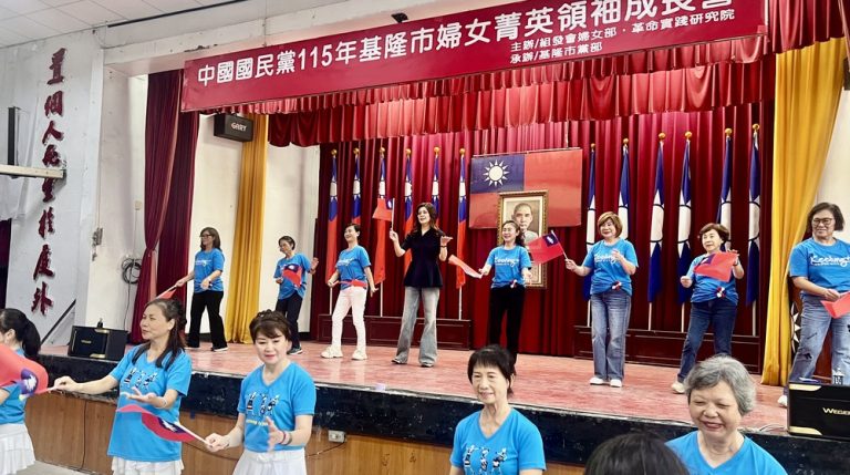 【幽湖閒話】國旗飛舞迎麗文！∕李伯元