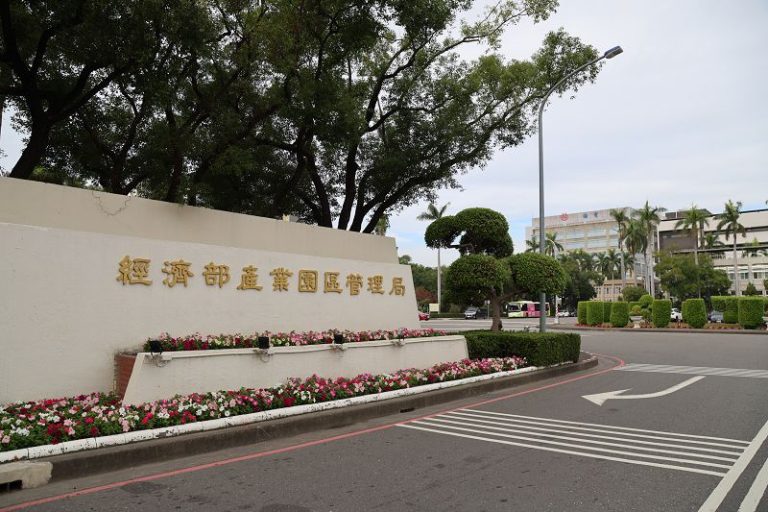 搶攻畢業季求職潮 楠梓園區明現場徵才