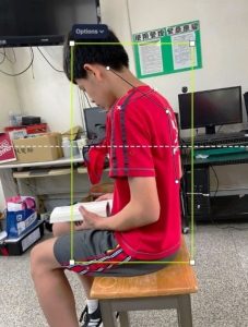 明華國中學生 研發坐姿糾察隊