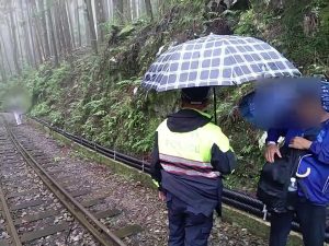 林鐵處持續會同警取締違規行走鐵路