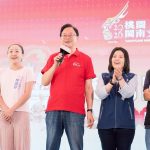 桃園閩南文化節藝閣踩街頒獎 張善政肯定團隊創意為傳統文化注入新活力