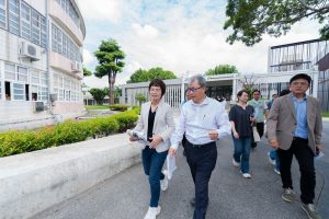 陳素月邀教育部長訪視彰化學校建設 推動地方青年交流空間