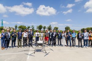 翁章梁見證璿元科技首發多機一站式通訊系統
