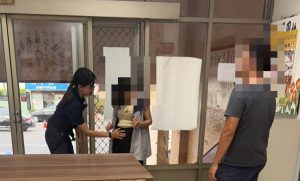 印尼準媽媽挺肚求福德警祝福