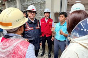 陳其邁勘災指示教局協助學校環境清理