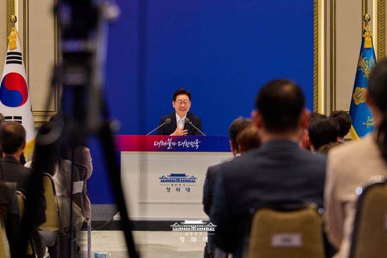 韓國總統李在明就職週年 聚焦尖端科技與國安改革