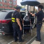 翁腳痛瞞家人下山買藥 電動車拋錨豐警暖救援
