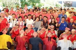 南投16個社區齊聚展售 許淑華出席力挺