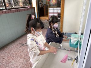 腸病毒疫情升溫 幼兒應落實勤洗手