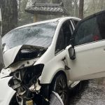冰雹狂炸中橫 母載2孩自撞受困3人全送醫