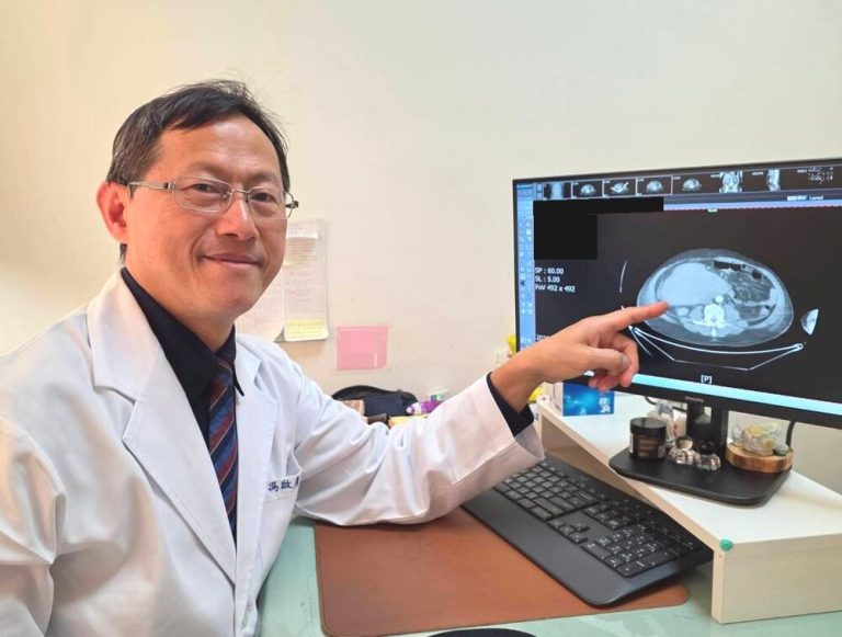 男酒後遭踹腹 十二指腸損傷併後腹腔大出血　大千綜合醫院跨團隊搶命成功