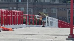 九如橋「鳥居圍籬」引發高度爭議 陳美雅批公共工程應尊重文化不能忽視安全
