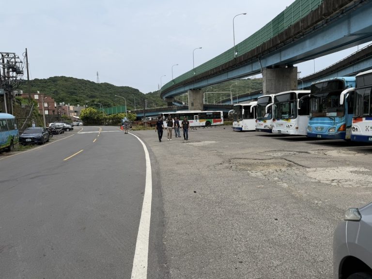 男子偷開公車 公車處配合調查