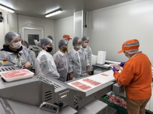 免費午餐安心升級 邀家長溯源訪廠